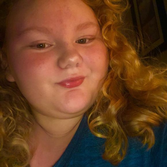 Meet your Posher, Erika - Picture 1 of 1